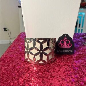 paparazzi Silver Floral Lattice Cuff Bracelet